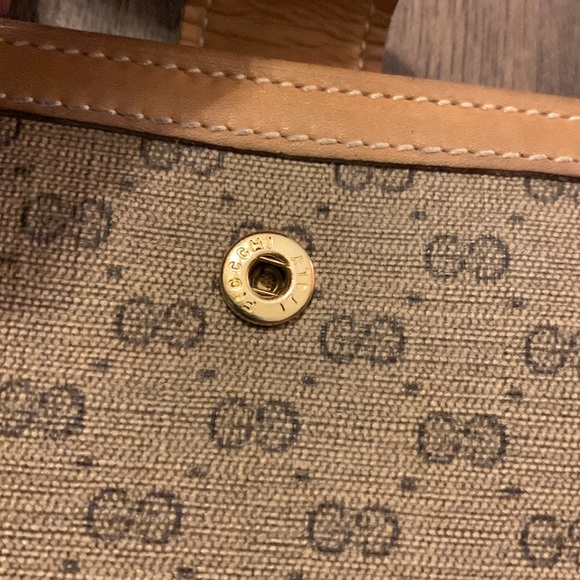 Gucci Bifold Vintage Wallet - Picture 8 of 12